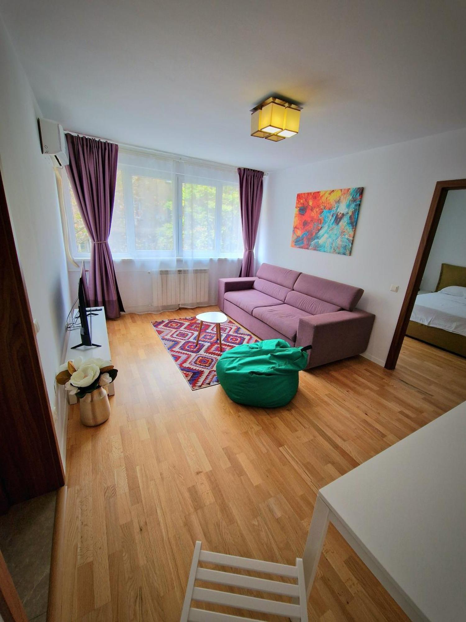 Old Town Central Oasis - Secured Parking Nearby - Self Check In - Metro Station At 1Min Bucarest Esterno foto